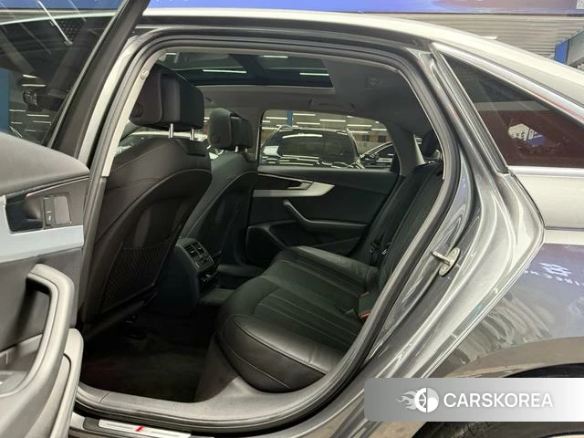 Audi A4L id 4258922 из Китая 19