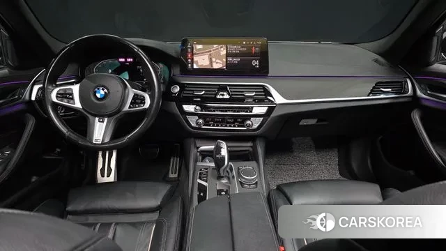 BMW 5 Series (G30) id 3442966 из Кореи 17