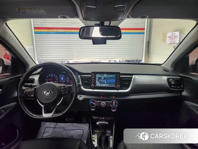 Kia Stonic id 3562986 из Кореи 17