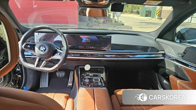 BMW 7 Series (G70) id 4194085 из Кореи 17