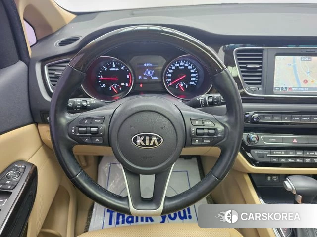 Kia The New Carnival id 4836945 из Кореи 17