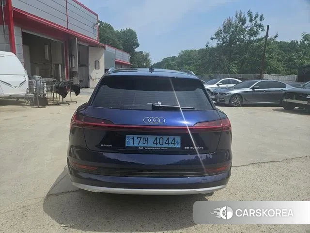 Audi e-Tron id 2427288 из Кореи 17