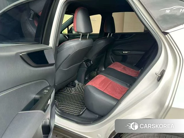 Lexus NX id 4278049 из Китая 19
