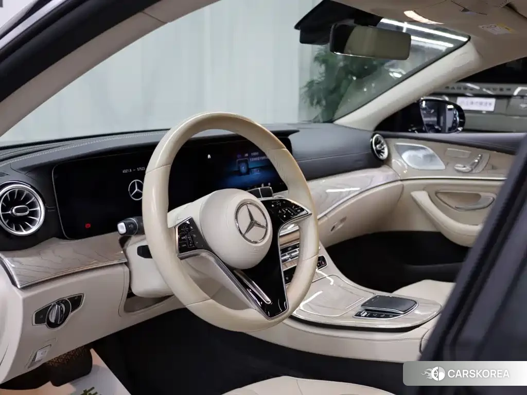 Mercedes-Benz CLS id 4628250 из Китая 28