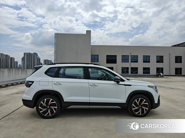 Volkswagen Tuyue id 4365802 из Китая 17