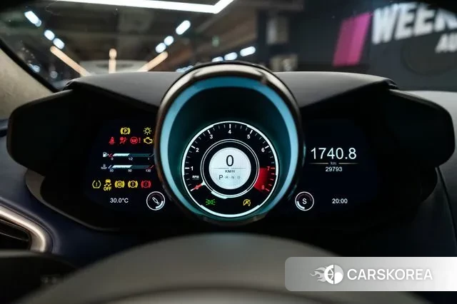 Aston Martin Vantage 2nd Generation id 3068681 из Кореи 7