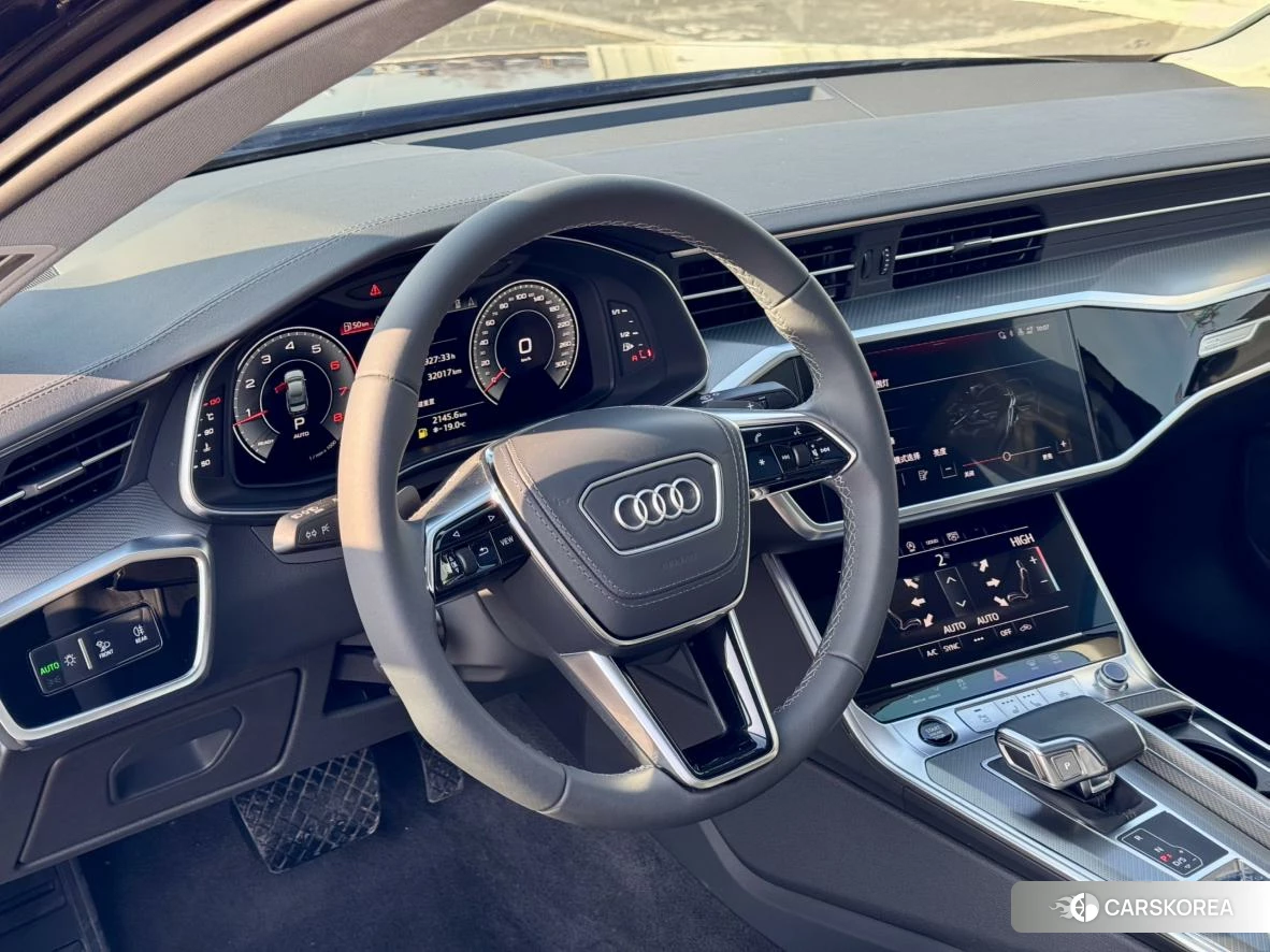 Audi A6L id 4479585 из Китая 11