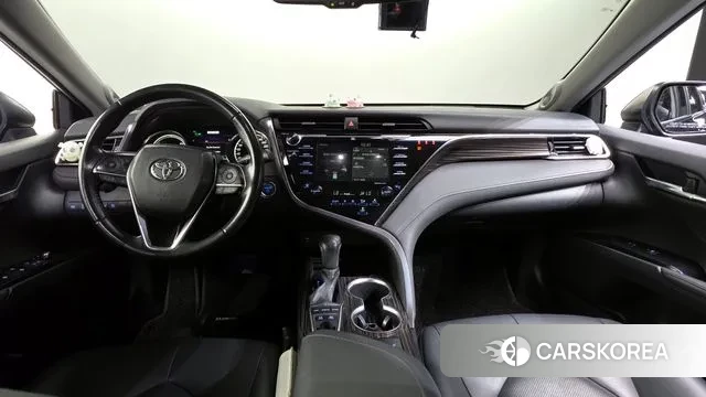 Toyota Camry (XV70) id 3024601 из Кореи 17