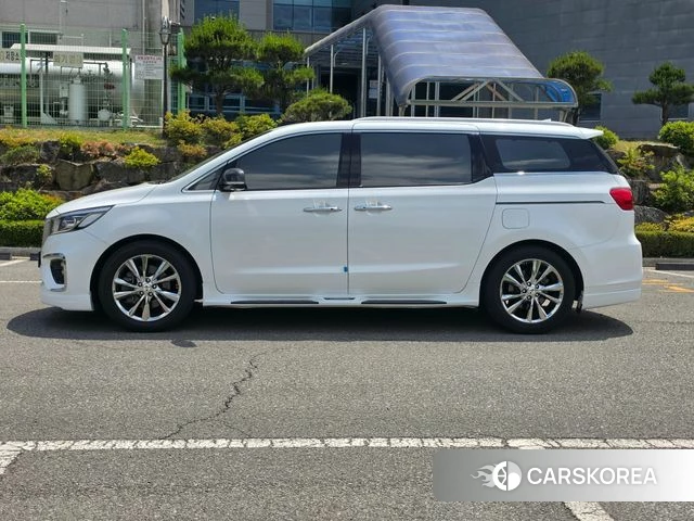 Kia The New Carnival id 4304996 из Кореи 17
