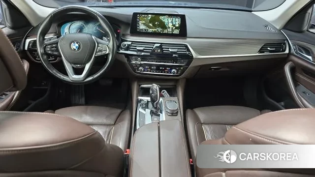 BMW 5 Series (G30) id 3313488 из Кореи 17