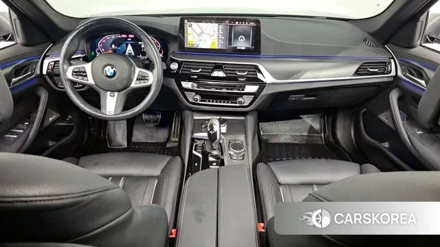 BMW 5 Series (G30) id 3420838 из Кореи 17