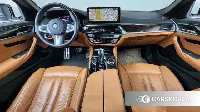 BMW 5 Series (G30) id 3577208 из Кореи 17