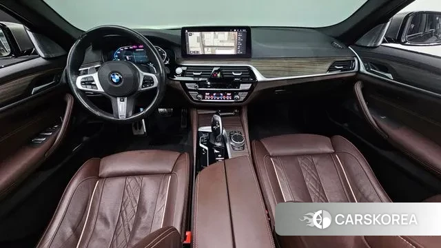 BMW 5 Series (G30) id 3697880 из Кореи 17