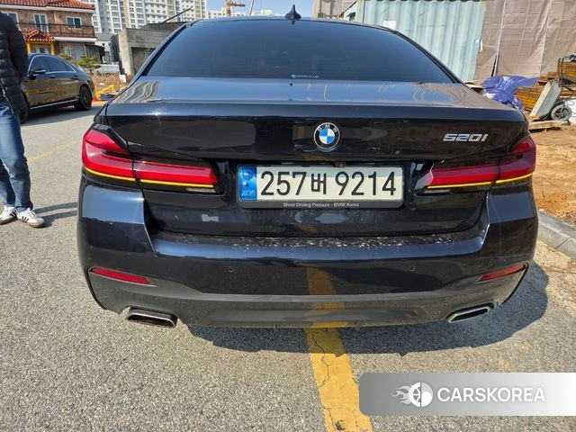 BMW 5 Series (G30) id 3819133 из Кореи 7