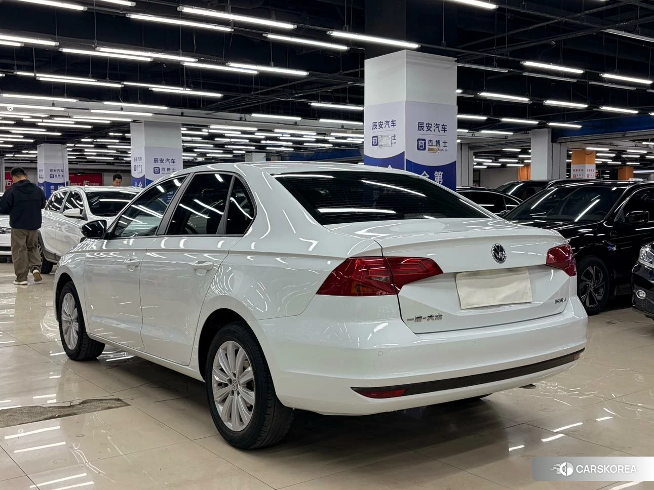 Volkswagen Bora id 4420918 из Китая 7