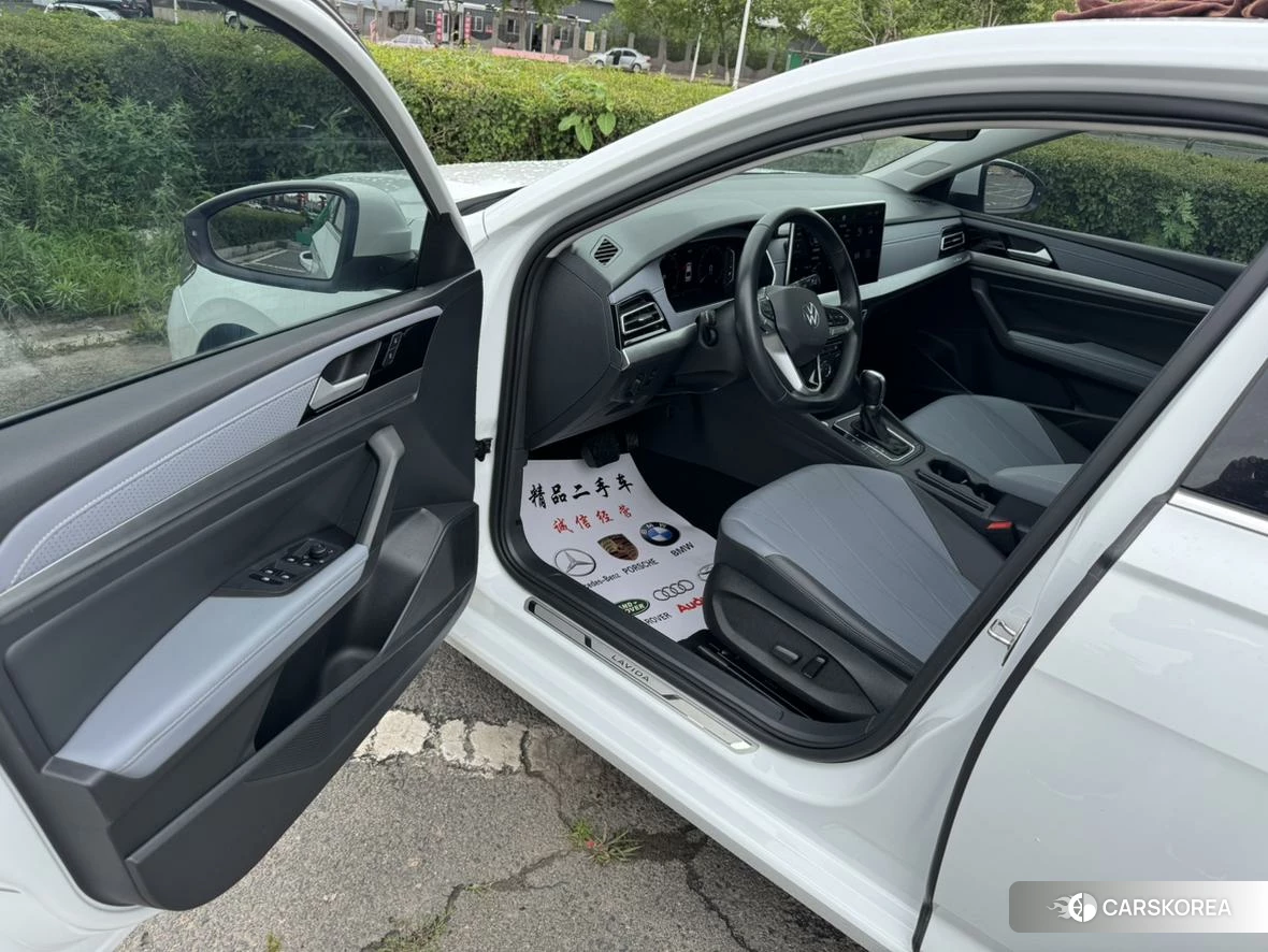 Volkswagen Lavida id 4486231 из Китая 17