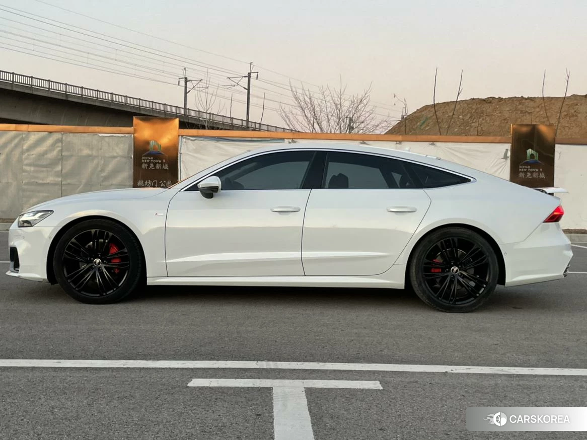 Audi A7 id 4440910 из Китая 13