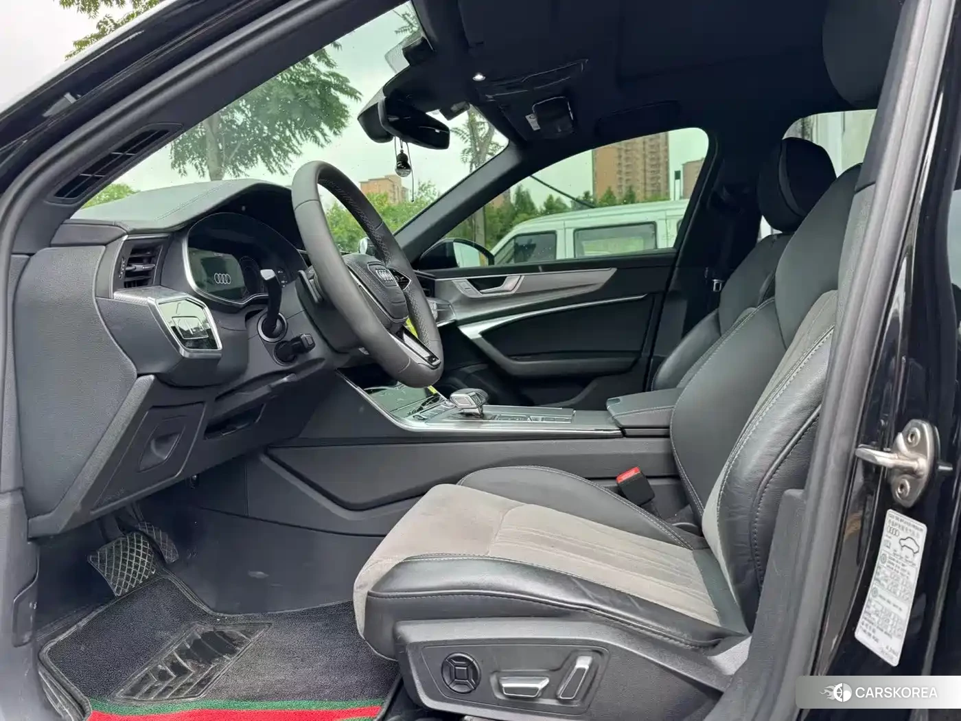 Audi A6L id 4653968 из Китая 7