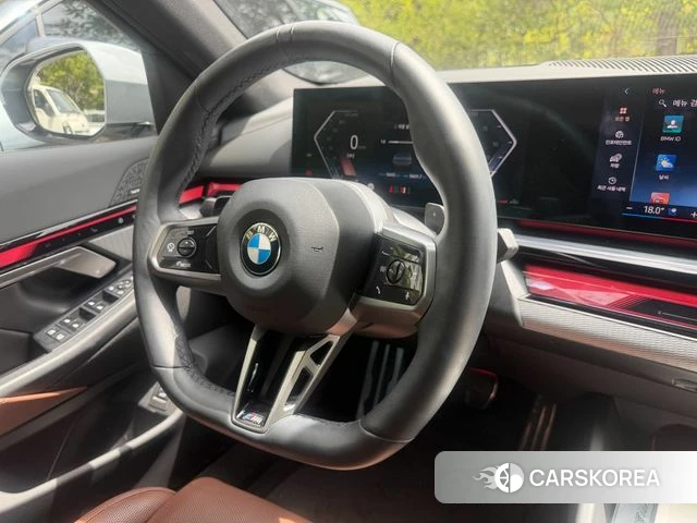 BMW 5 Series (G60) id 4576984 из Кореи 17