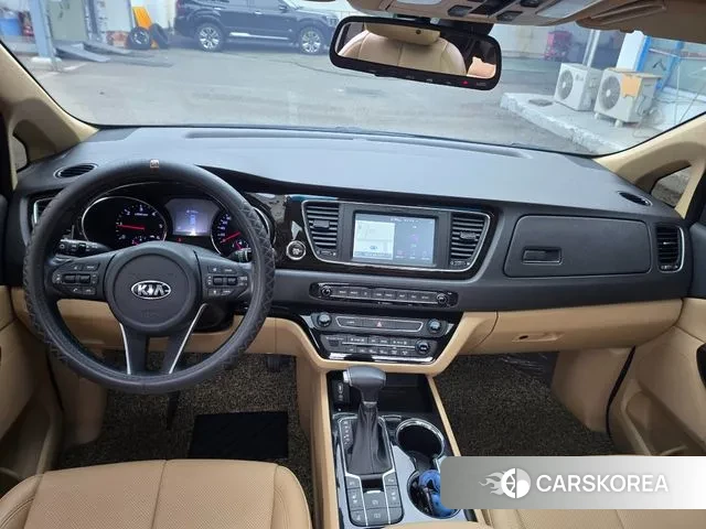 Kia The New Carnival id 3254009 из Кореи 17