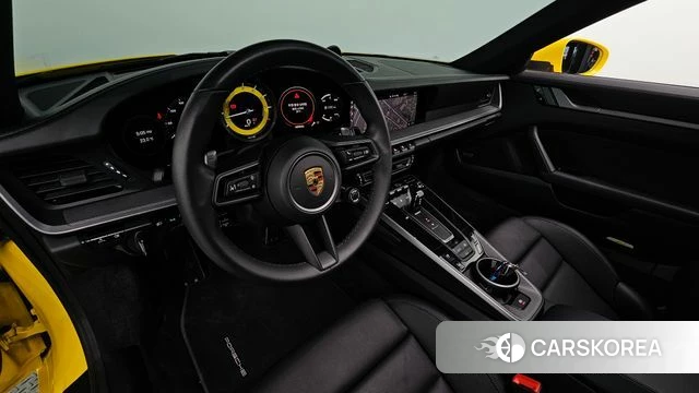 Porsche 911(992) id 4389534 из Кореи 17