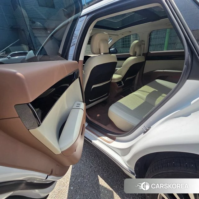 Hyundai Grandeur Hybrid (GN7) id 4330056 из Кореи 7