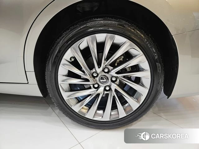 Lexus ES300h 7th generation id 4704888 из Кореи 12