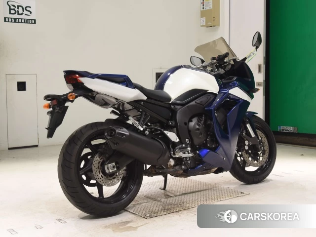 Yamaha FZ1 FEATHER GT 2011 из Японии, фото 3