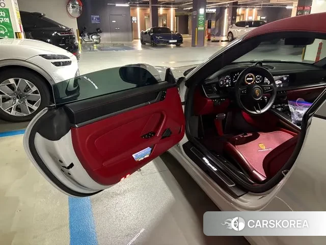 Porsche 911(992) id 3453909 из Кореи 7