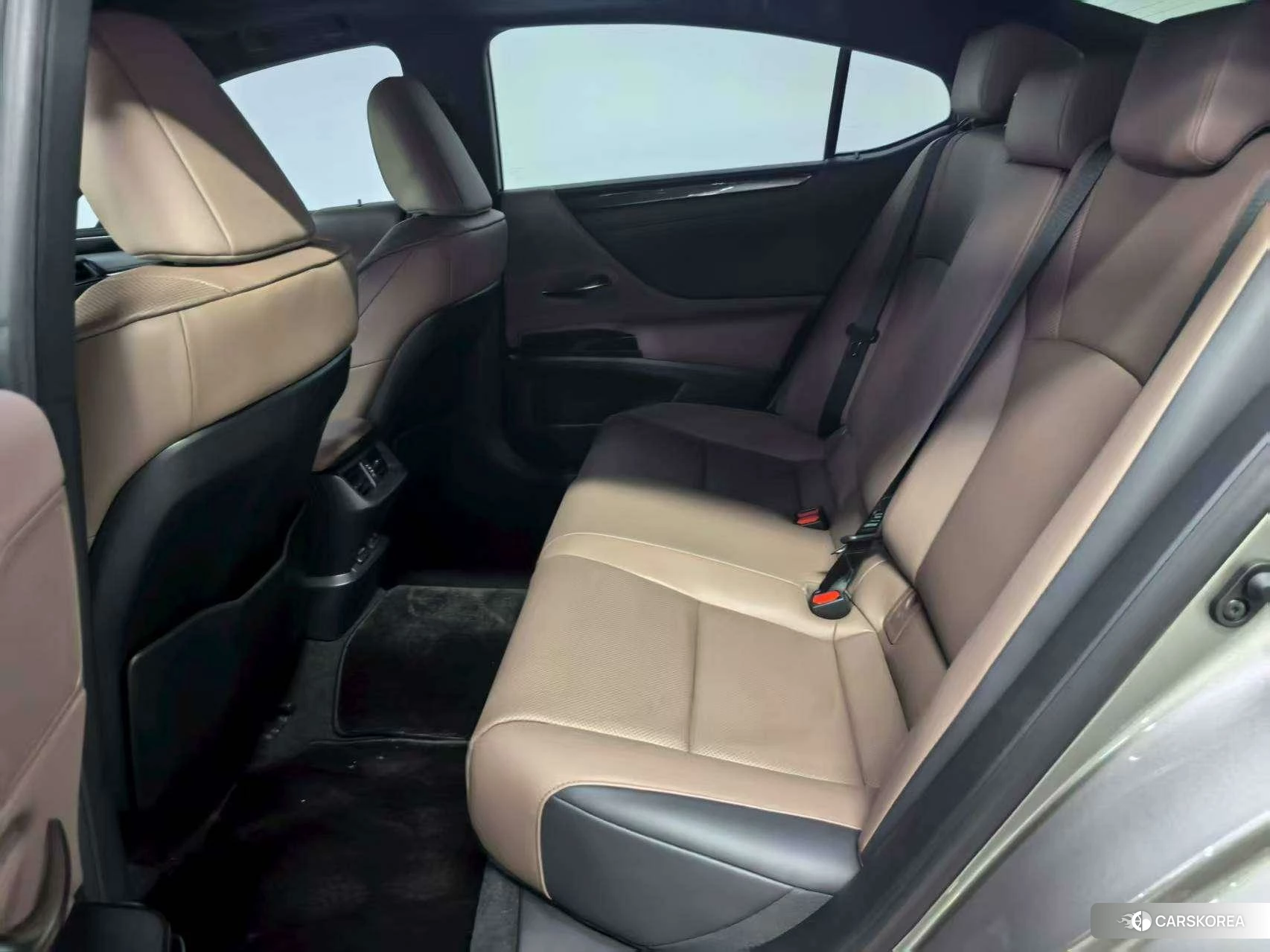 Lexus ES id 4513858 из Китая 13