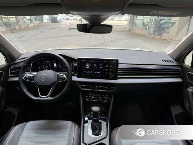 Volkswagen Tiguan L PHEV id 4259708 из Китая 12