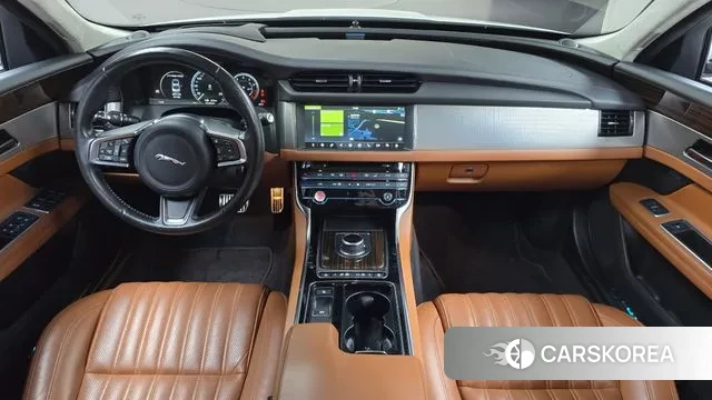 Jaguar XF (X260) id 3090615 из Кореи 17