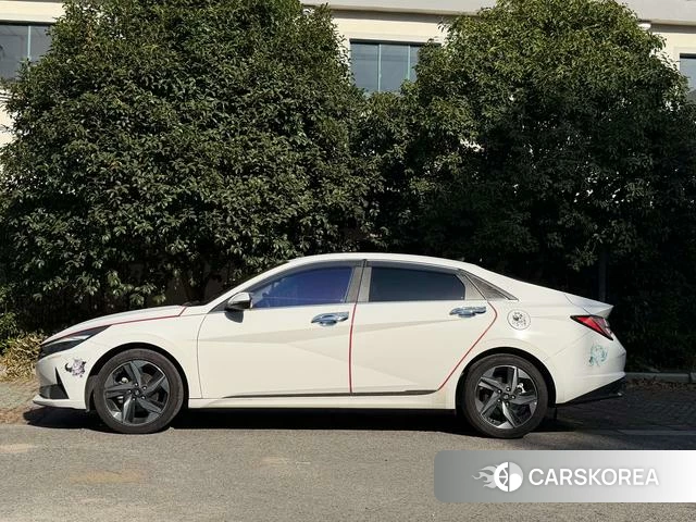 Hyundai Elantra id 4278130 из Китая 13