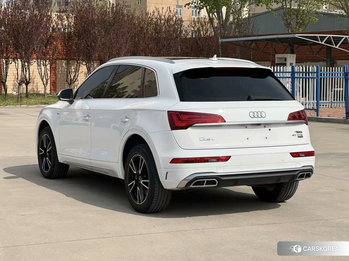 Audi Q5L id 4426544 из Китая 7