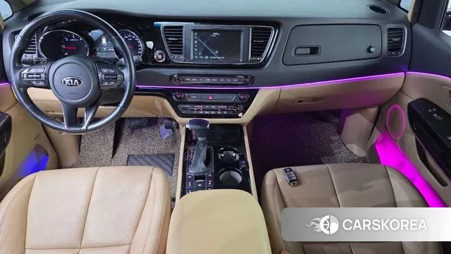 Kia The New Carnival id 3193139 из Кореи 17