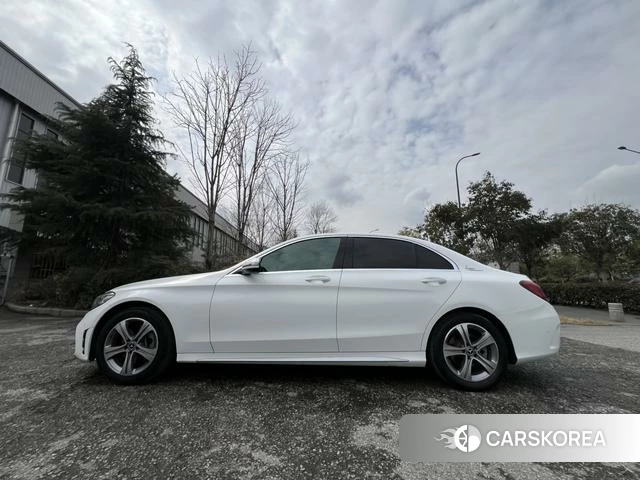 Mercedes-Benz Class C id 4313499 из Китая 8