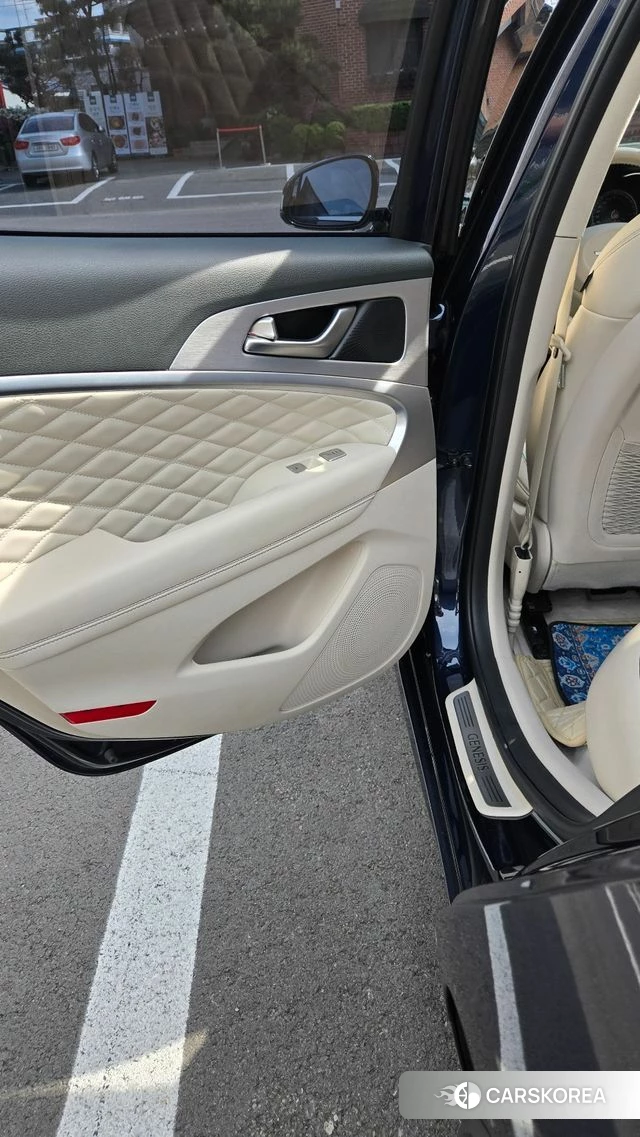 Genesis G70 id 4251111 из Кореи 17