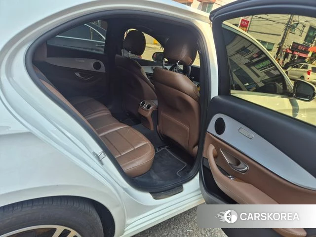 Mercedes-Benz E-Class W213 id 3878724 из Кореи 9