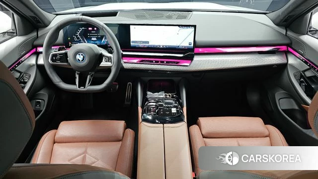 BMW 5 Series (G60) id 4644926 из Кореи 33