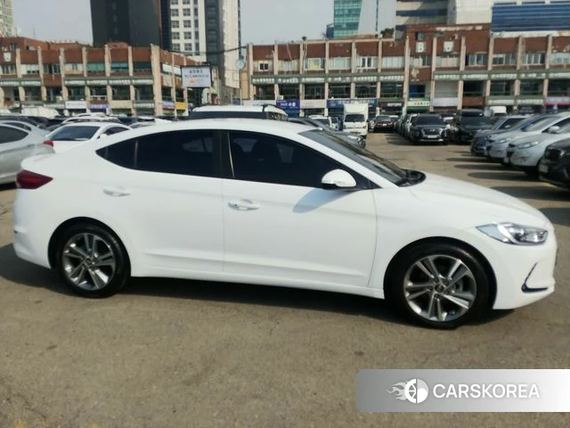 Hyundai Avante AD id 4262831 из Кореи 7