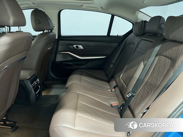 BMW 3 series id 3890169 из Китая 11