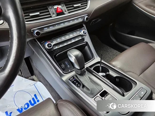 Hyundai Grandeur IG id 3029386 из Кореи 17