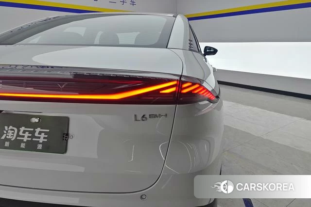 Geely Galaxy Galaxy L6 id 3908595 из Китая 14