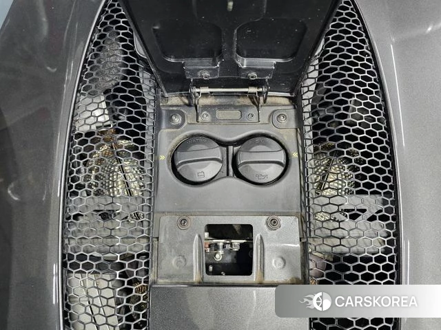 McLaren 570S id 4557426 из Кореи 17