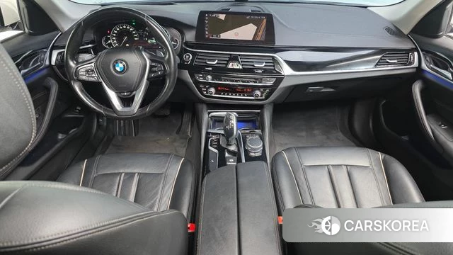 BMW 5 Series (G30) id 4371587 из Кореи 17