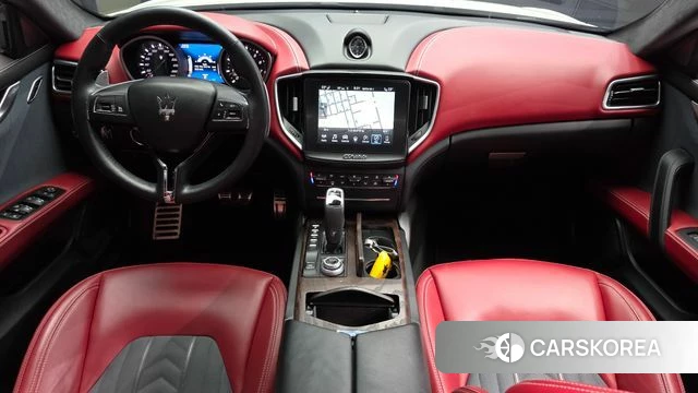 Maserati Ghibli id 4609190 из Кореи 17