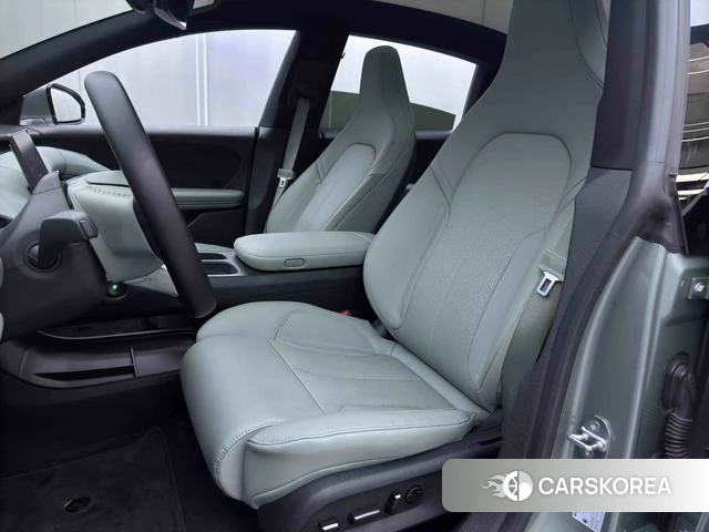 Weilai ET5 id 4190463 из Китая 21