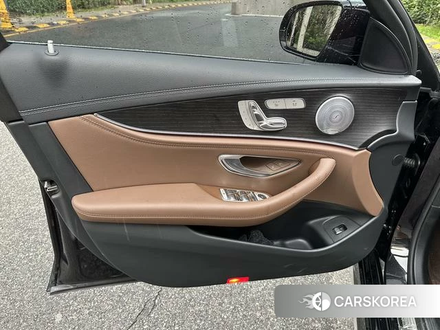 Mercedes-Benz E-class id 4221316 из Китая 14