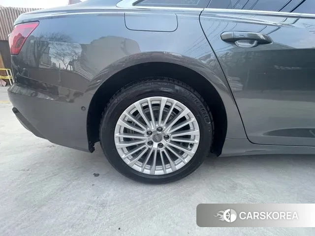 Audi A6 (C8) id 3619133 из Кореи 10
