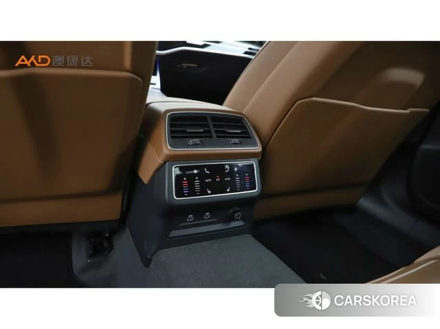 Audi A7L id 4271178 из Китая 7